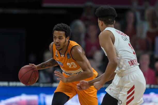 员打出致命 员打出致命